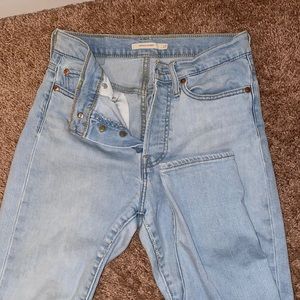wedgie skinny levi’s
